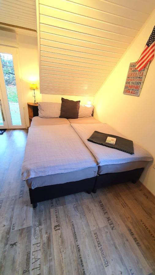 Frankes Lodge Apartment Mit Garten Und Pool, 6 Einzelbetten, Parkplatz Essen Exterior photo
